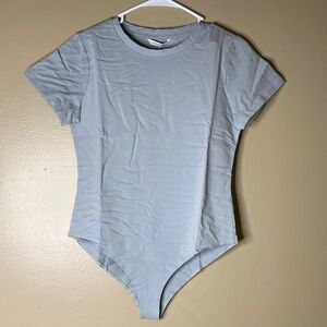Mangopop‎ Soft Gray Short Sleeve Bodysuit